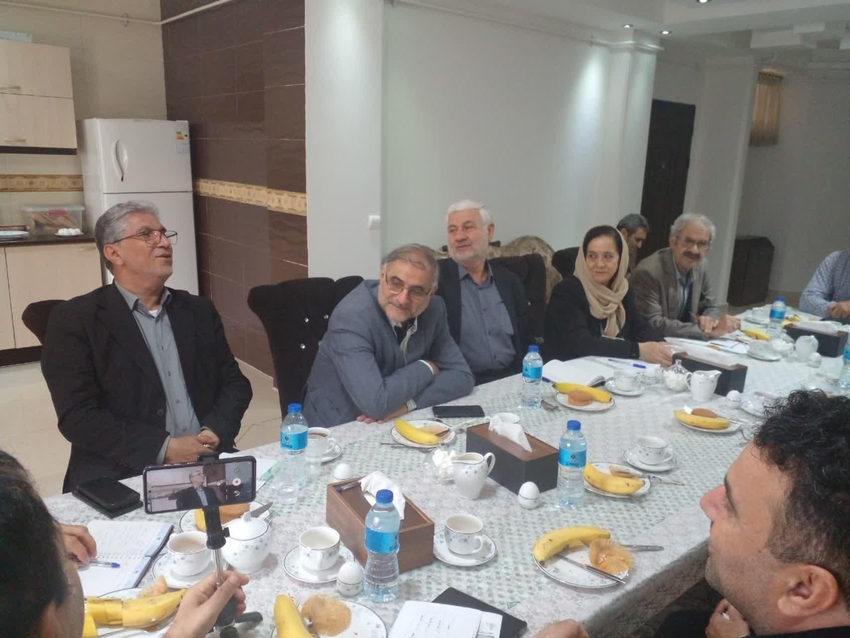 نشست هم اندیشی مدیر و کانون های بازنشستگی استان گلستان برگزار شد