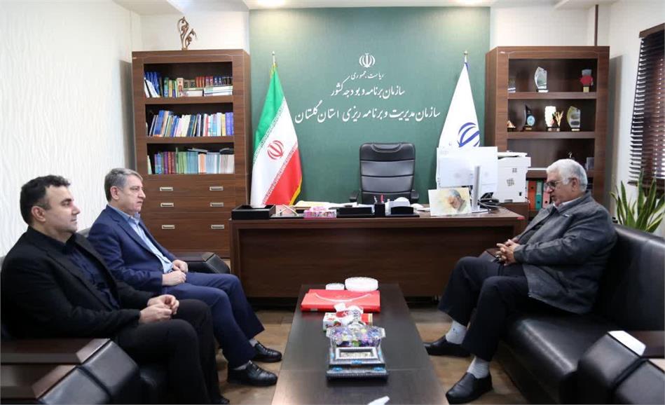 نشست و هم اندیشی مدیر صندوق استان با روسای کانون ها و مشاور استاندار