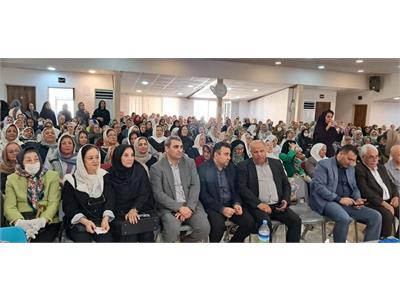 برگزاری جشن سالمند با حضور بازنشستگان و مدیران استانی
